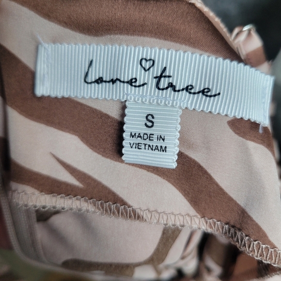 Love Tree Animal Print Dress - Picture 4 of 6